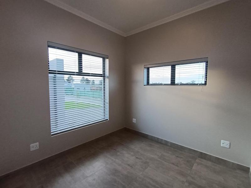 To Let 3 Bedroom Property for Rent in Kraaibosch Park Western Cape